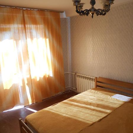 Проспект Героев Сталинграда 19 А Kyiv Exterior foto